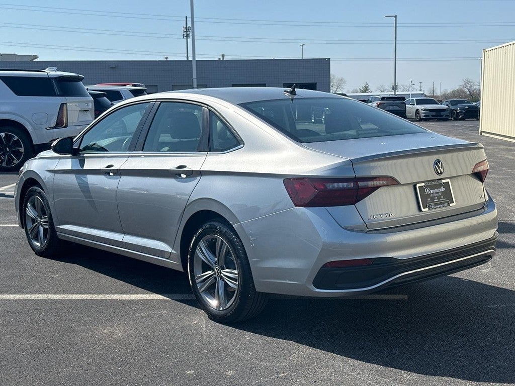 2024 Volkswagen Jetta SE Auto