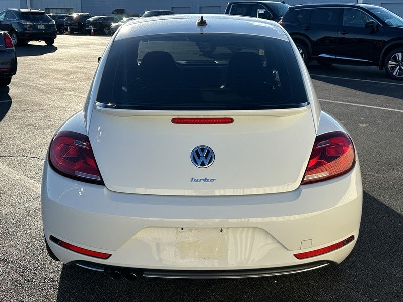2018 Volkswagen Beetle SE Auto