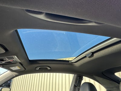 2018 Volkswagen Beetle SE Auto