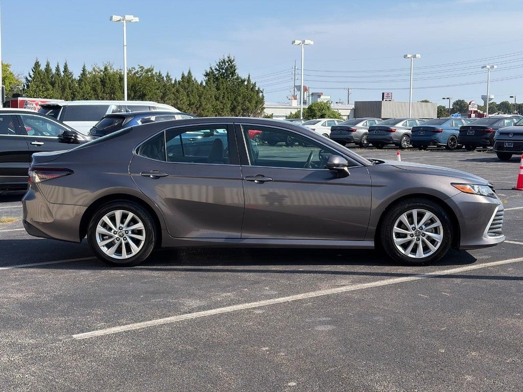 2023 Toyota Camry LE Auto (Natl)