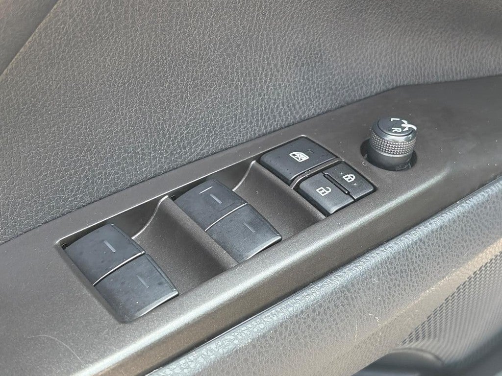 2023 Toyota Camry SE Auto (Natl)