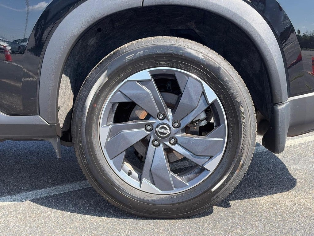 2025 Nissan Rogue FWD SV