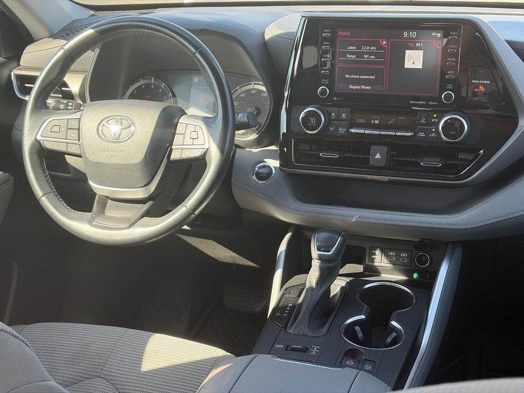 2022 Toyota Highlander LE AWD (Natl)