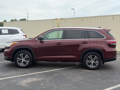 2016 Toyota Highlander AWD 4dr V6 XLE (Natl)