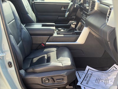 2024 Toyota Sequoia Platinum 4WD (Natl)