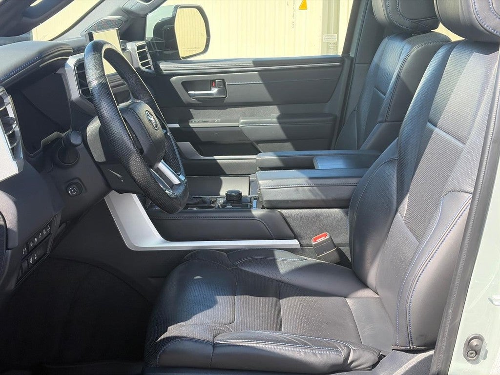 2024 Toyota Sequoia Platinum 4WD (Natl)