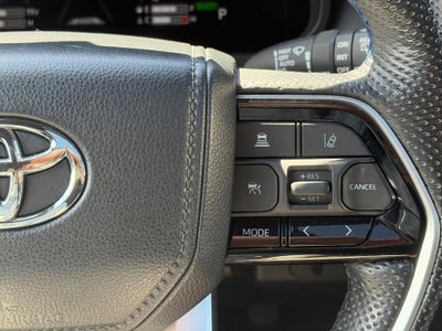 2024 Toyota Sequoia Platinum 4WD (Natl)