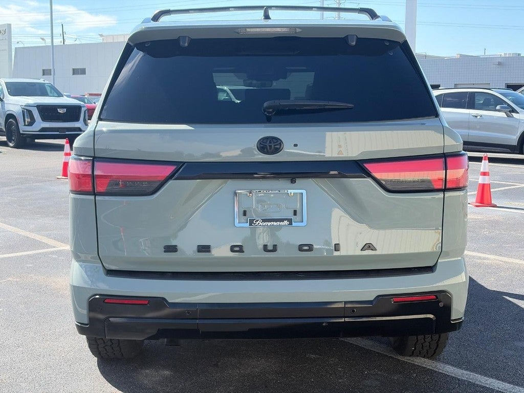 2024 Toyota Sequoia Platinum 4WD (Natl)