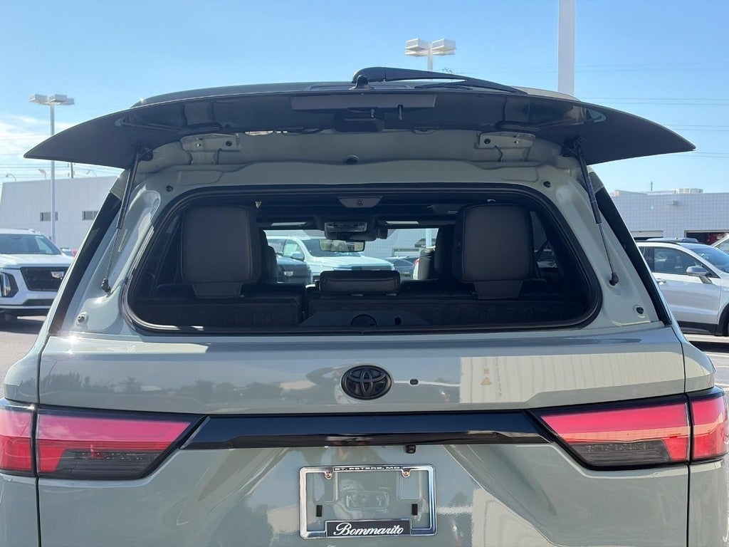 2024 Toyota Sequoia Platinum 4WD (Natl)