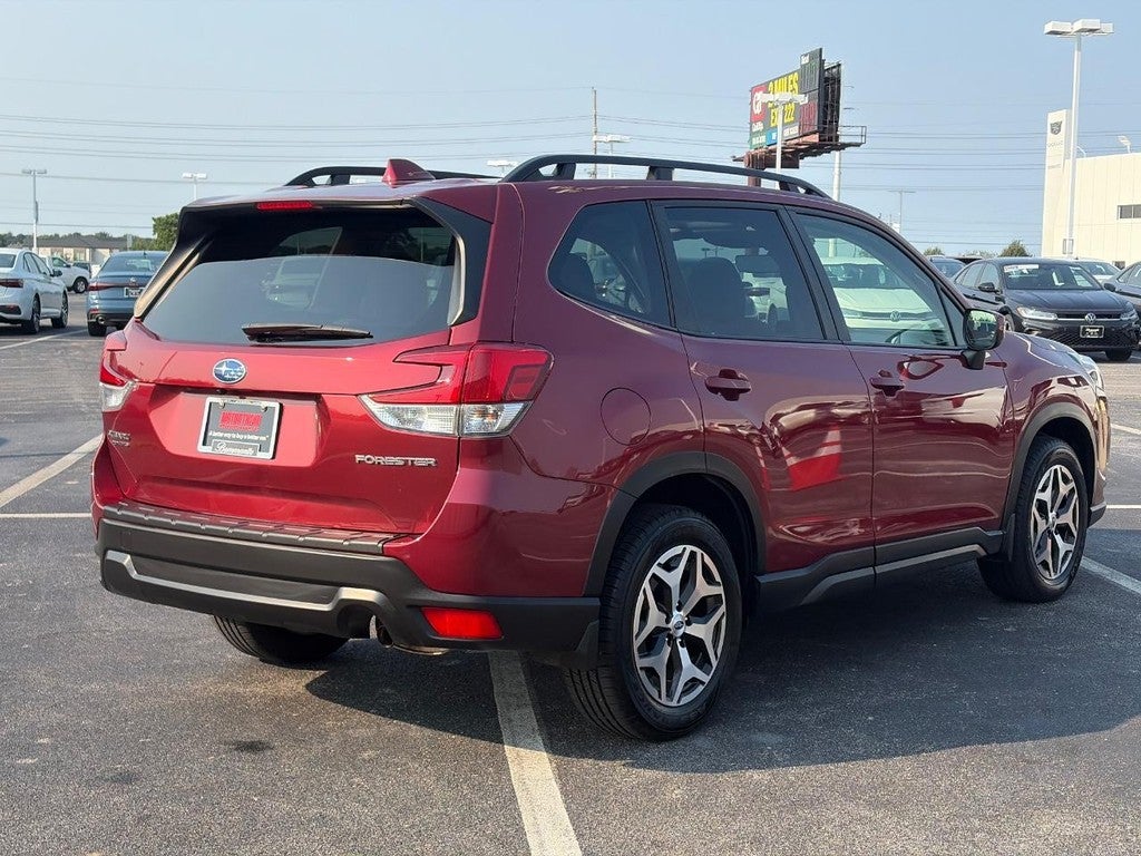 2023 Subaru Forester Premium CVT