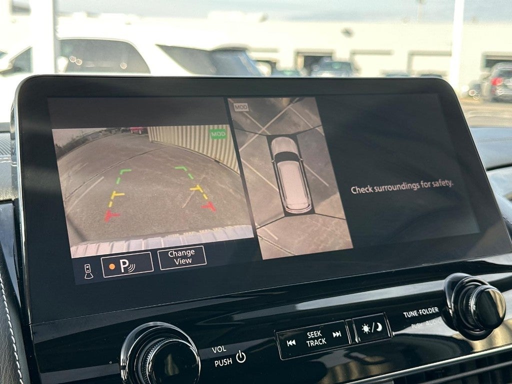 2023 INFINITI QX80 LUXE AWD