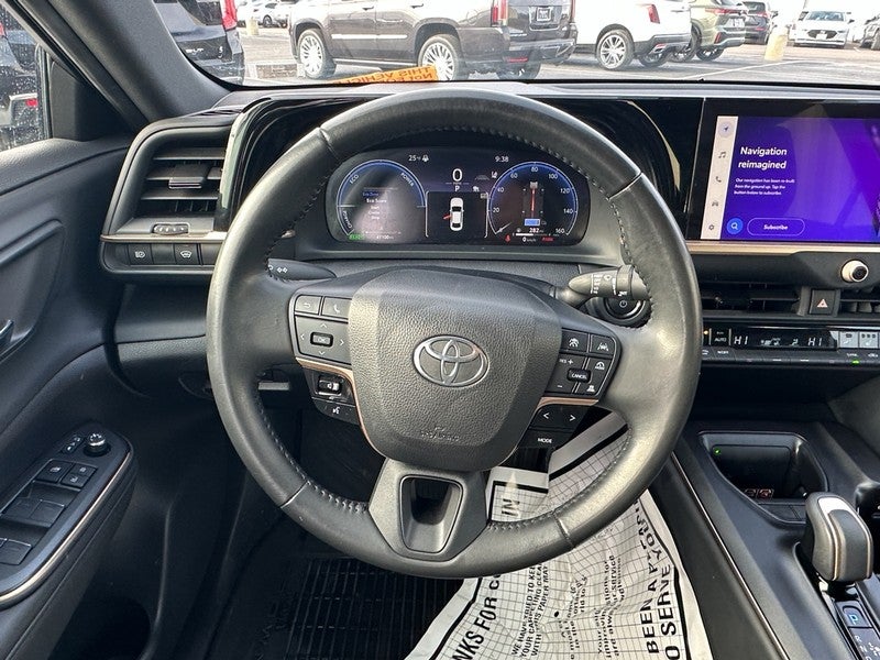 2023 Toyota Crown XLE AWD (Natl)