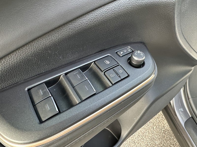 2023 Toyota Crown XLE AWD (Natl)