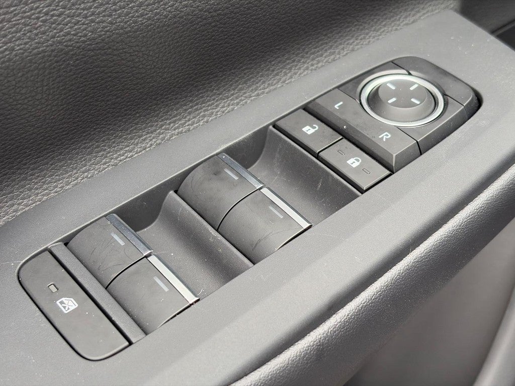 2026 Toyota Prius Plug-In Hybrid XSE Premium (Natl)