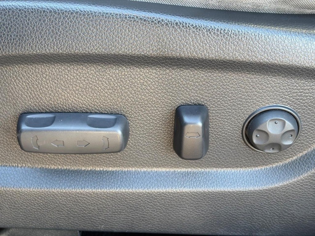 2017 Hyundai Santa Fe SE 3.3L Auto
