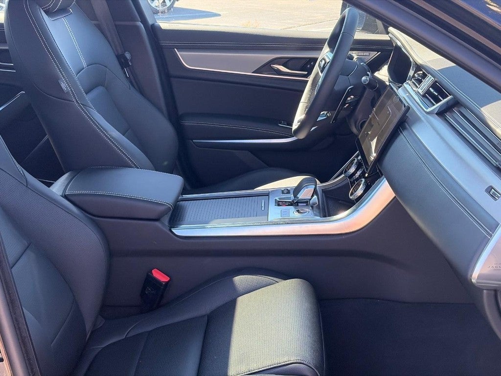 2024 Jaguar XF R-Dynamic SE Sedan AWD