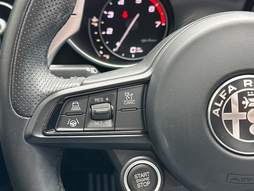 2021 Alfa Romeo Giulia Ti Sport RWD