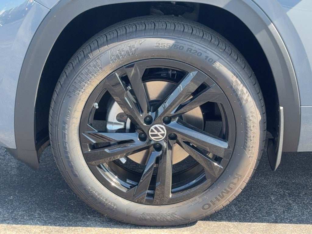 2026 Volkswagen Atlas Cross Sport 2.0T SEL R-Line Black 4MOTION