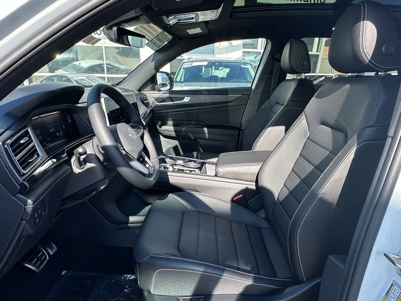 2026 Volkswagen Atlas Cross Sport 2.0T SEL R-Line Black 4MOTION