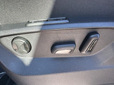 2026 Volkswagen Atlas Cross Sport 2.0T SEL R-Line Black 4MOTION