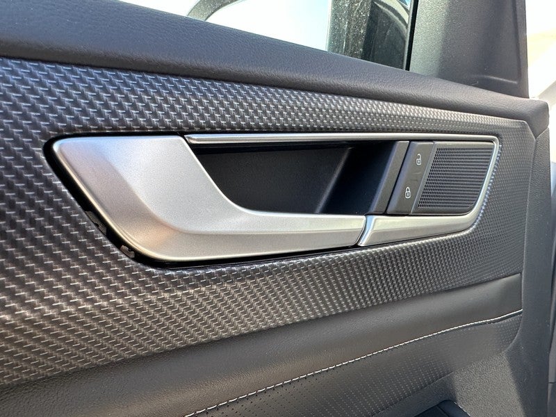 2026 Volkswagen Atlas Cross Sport 2.0T SEL R-Line Black 4MOTION