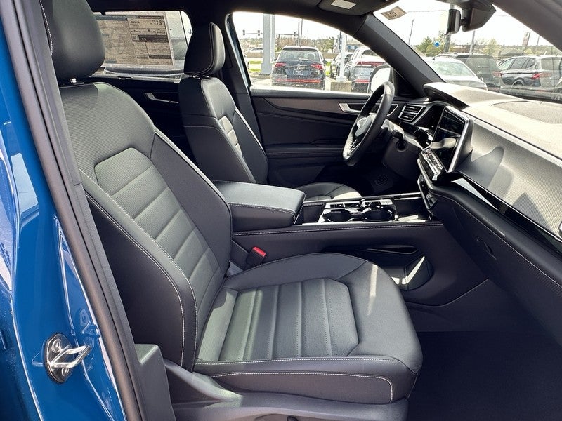 2025 Volkswagen Atlas Cross Sport 2.0T SEL R-Line Black 4MOTION