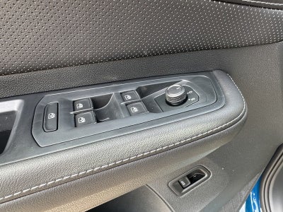 2025 Volkswagen Atlas Cross Sport 2.0T SEL R-Line Black 4MOTION