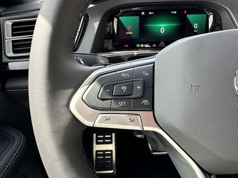 2025 Volkswagen Atlas Cross Sport 2.0T SEL R-Line Black 4MOTION