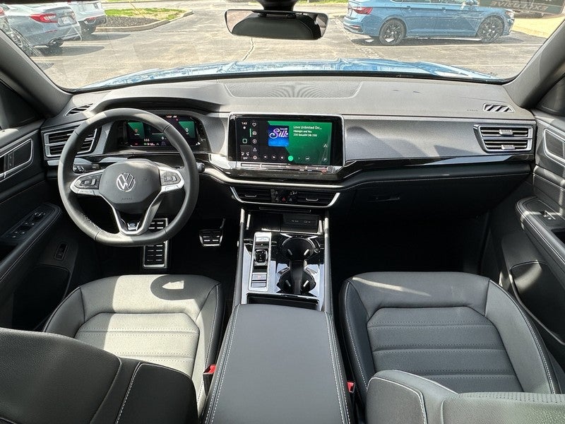 2025 Volkswagen Atlas Cross Sport 2.0T SEL R-Line Black 4MOTION