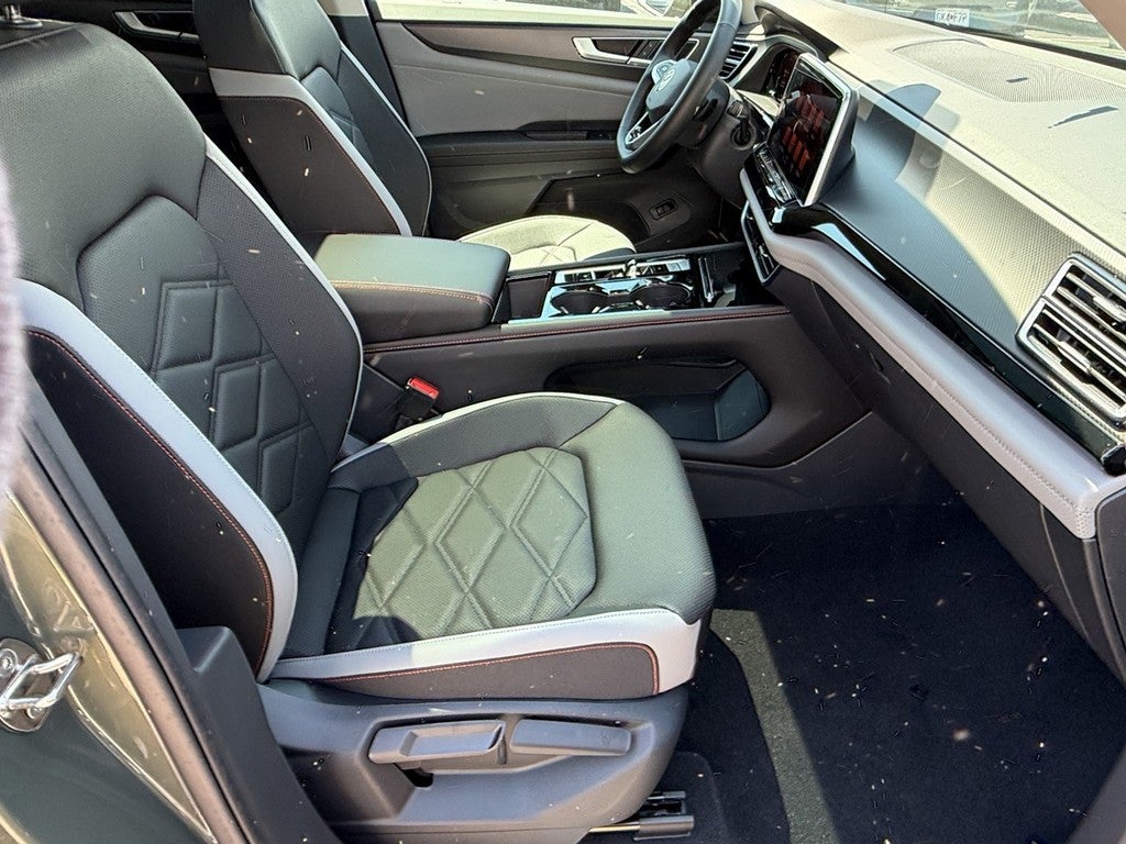 2026 Volkswagen Atlas 2.0T Peak Edition 4MOTION
