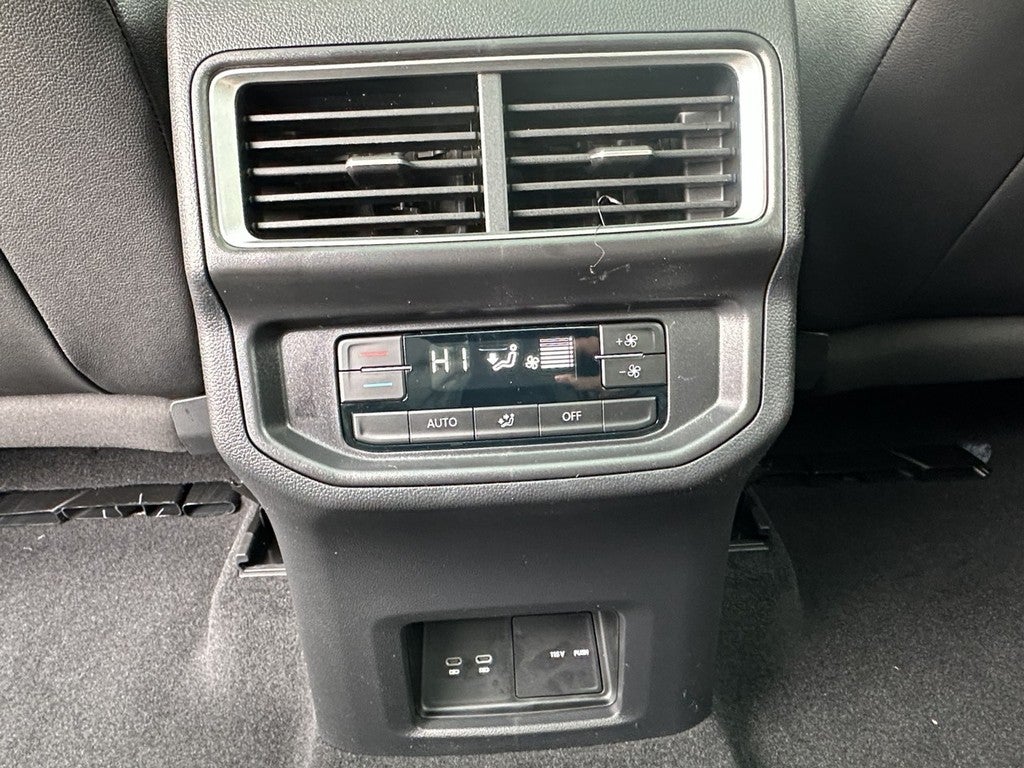 2026 Volkswagen Atlas 2.0T Peak Edition 4MOTION