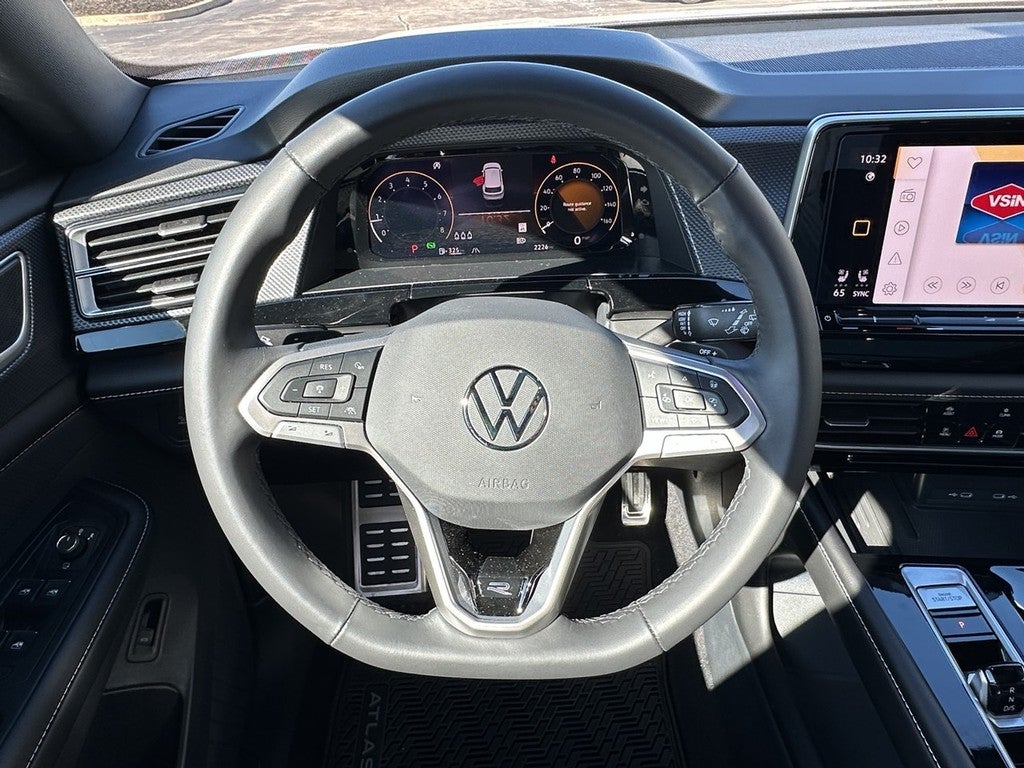 2026 Volkswagen Atlas Cross Sport 2.0T SEL Premium R-Line 4MOTION