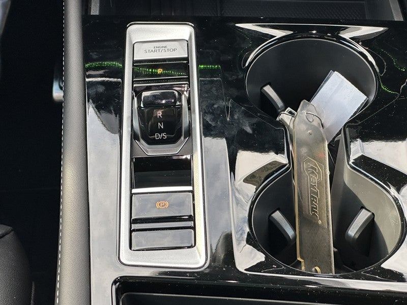 2026 Volkswagen Atlas Cross Sport 2.0T SEL Premium R-Line 4MOTION