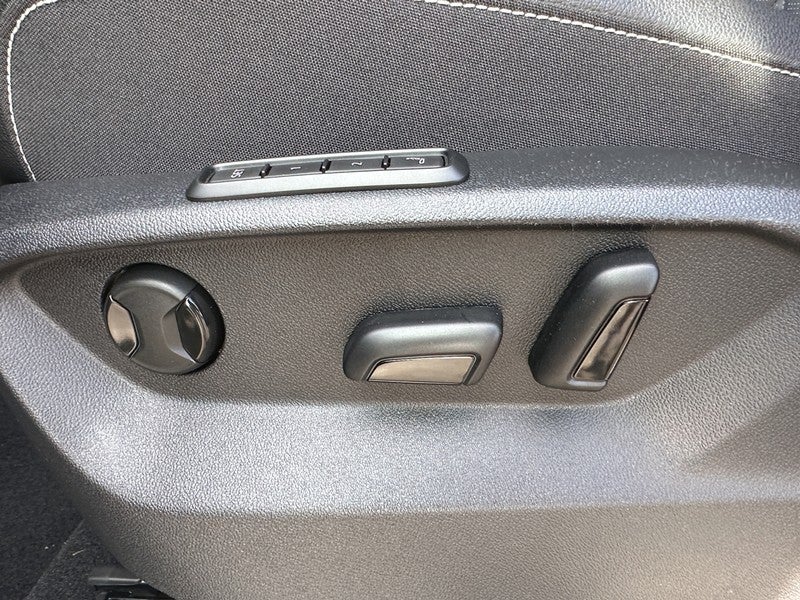 2026 Volkswagen Atlas Cross Sport 2.0T SEL Premium R-Line 4MOTION