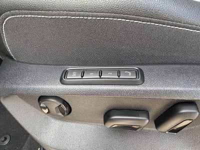 2026 Volkswagen Atlas Cross Sport 2.0T SEL Premium R-Line 4MOTION