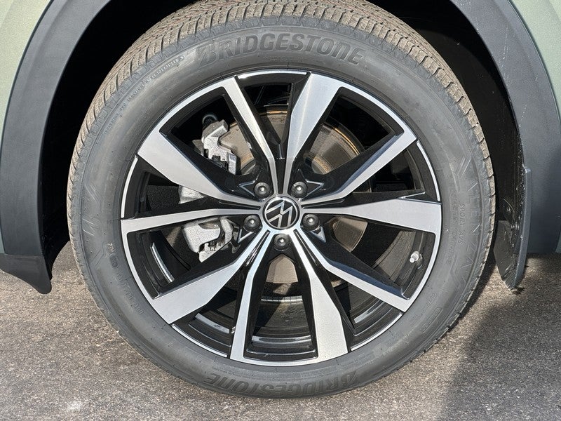 2026 Volkswagen Atlas Cross Sport 2.0T SEL Premium R-Line 4MOTION