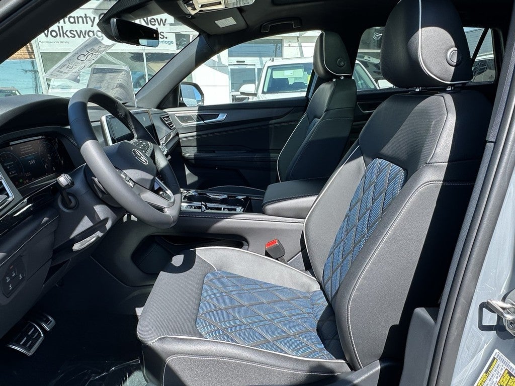 2026 Volkswagen Atlas Cross Sport 2.0T SEL Premium R-Line 4MOTION