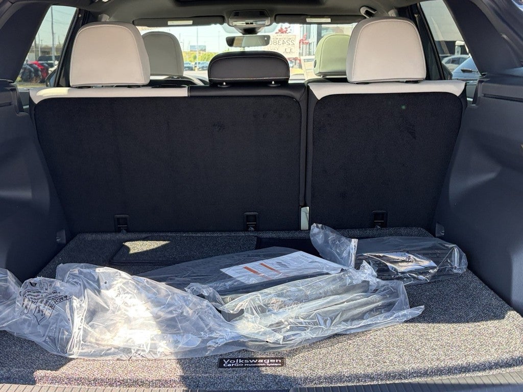 2026 Volkswagen Atlas Cross Sport 2.0T SEL Premium R-Line 4MOTION