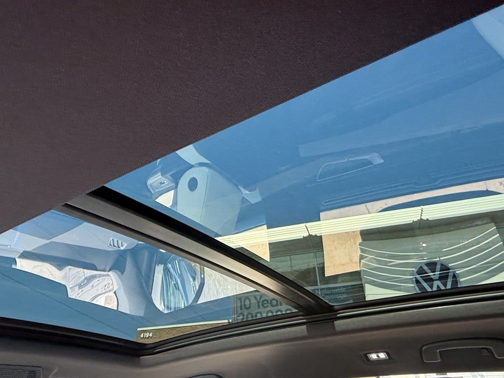 2026 Volkswagen Atlas Cross Sport 2.0T SEL Premium R-Line 4MOTION