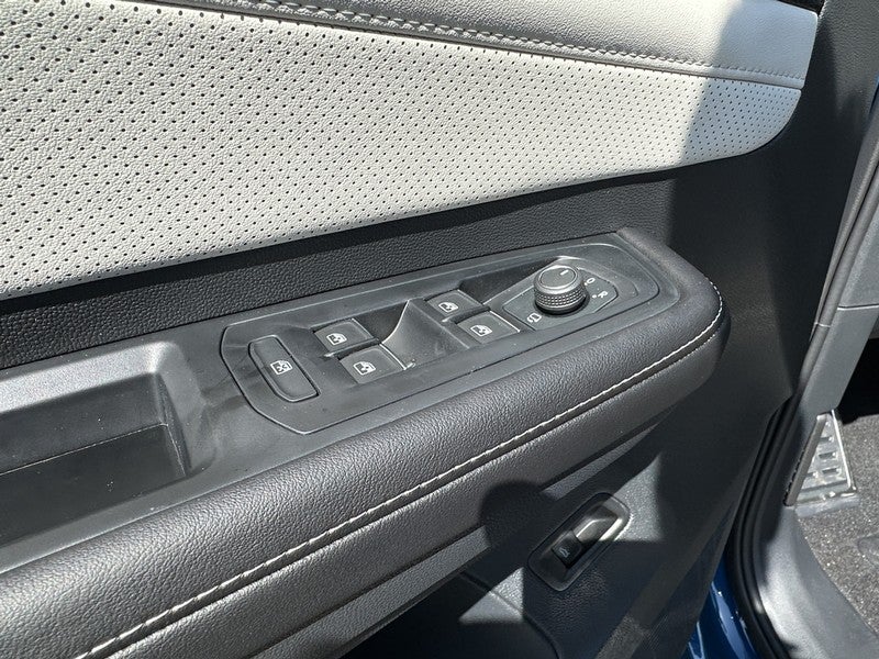 2025 Volkswagen Atlas Cross Sport 2.0T SEL Premium R-Line 4MOTION