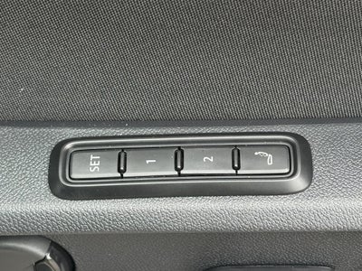 2026 Volkswagen Atlas 2.0T SEL Premium R-Line 4MOTION