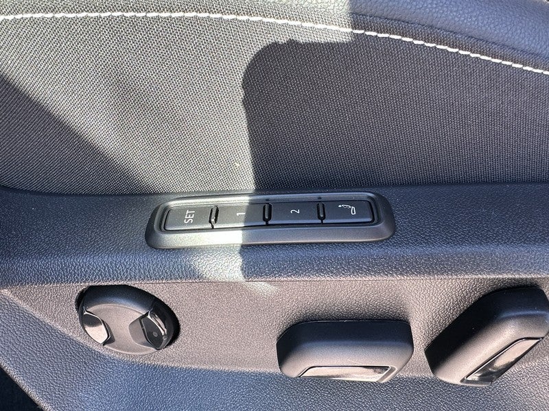 2026 Volkswagen Atlas 2.0T SEL Premium R-Line 4MOTION