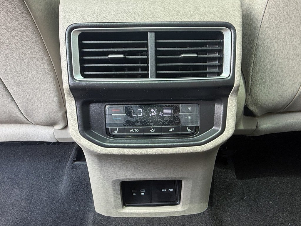 2026 Volkswagen Atlas 2.0T SEL Premium R-Line 4MOTION
