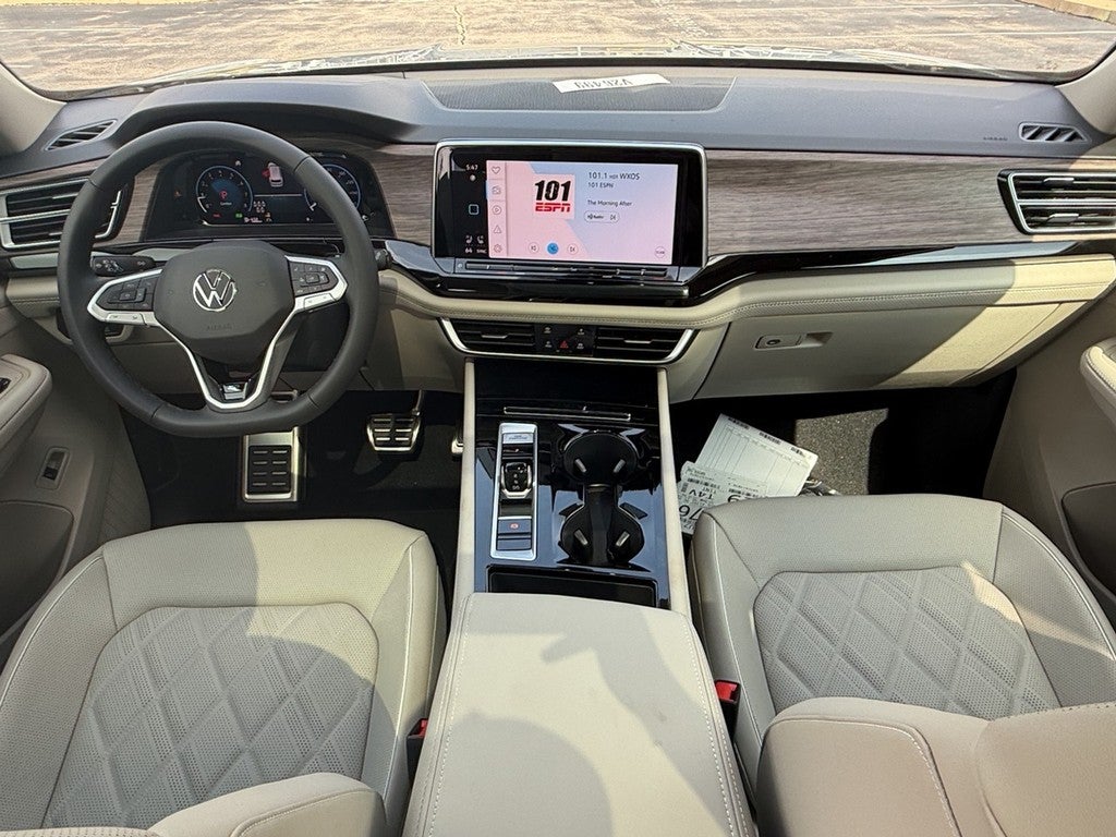 2026 Volkswagen Atlas 2.0T SEL Premium R-Line 4MOTION