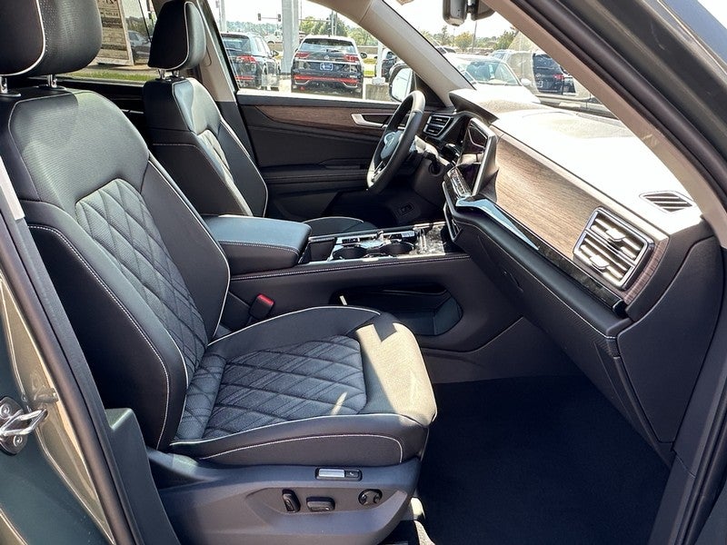 2026 Volkswagen Atlas 2.0T SEL Premium R-Line 4MOTION