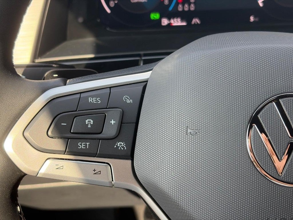 2026 Volkswagen Atlas Cross Sport 2.0T SE w/Technology 4MOTION