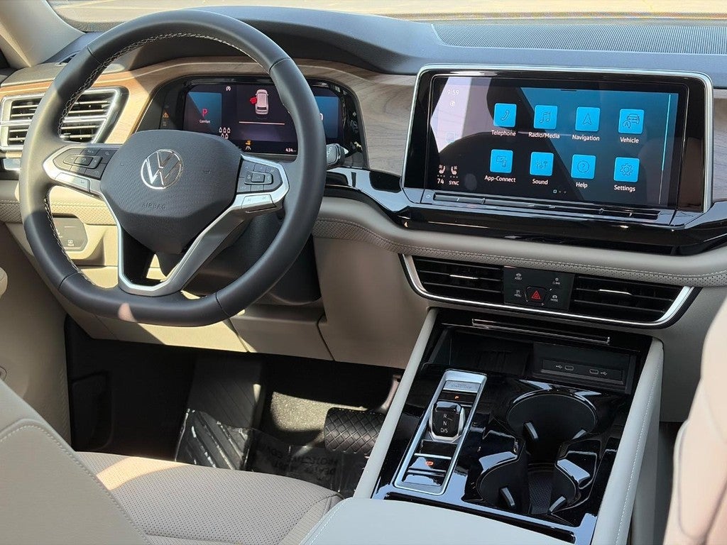2026 Volkswagen Atlas 2.0T SE w/Technology 4MOTION
