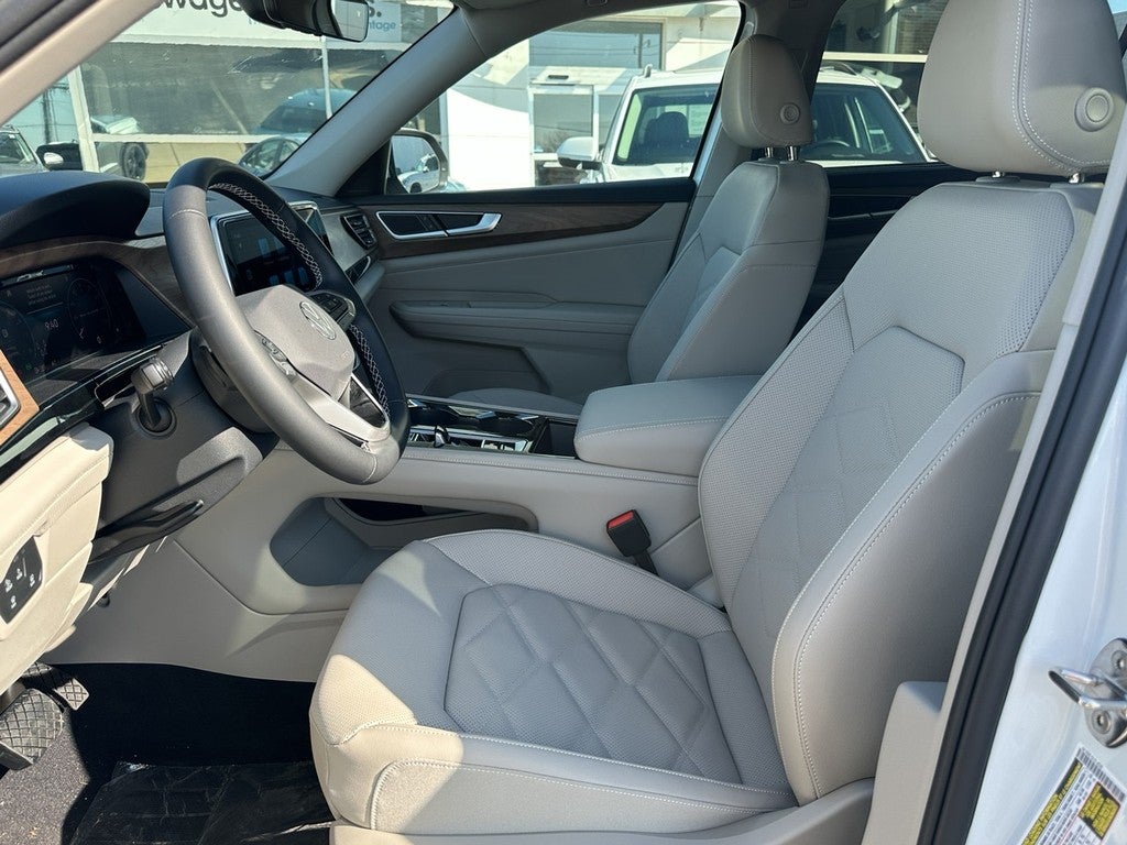 2026 Volkswagen Atlas 2.0T SE w/Technology 4MOTION