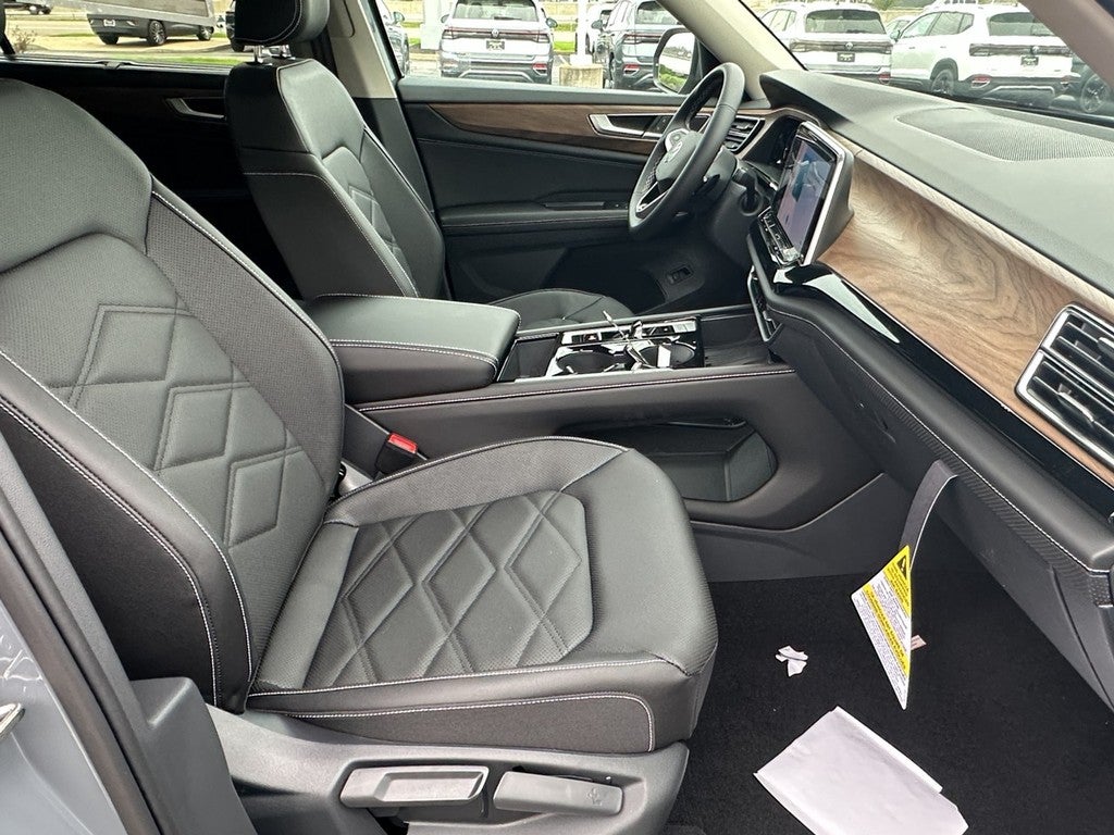 2026 Volkswagen Atlas 2.0T SE w/Technology 4MOTION