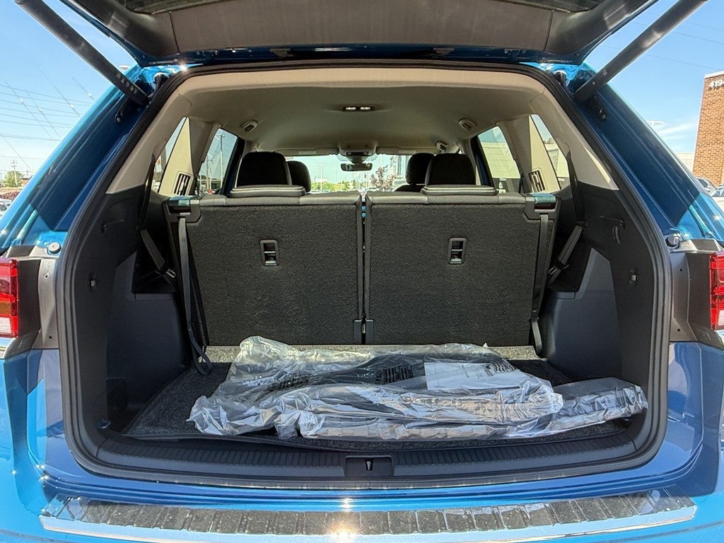 2026 Volkswagen Atlas 2.0T SE w/Technology 4MOTION